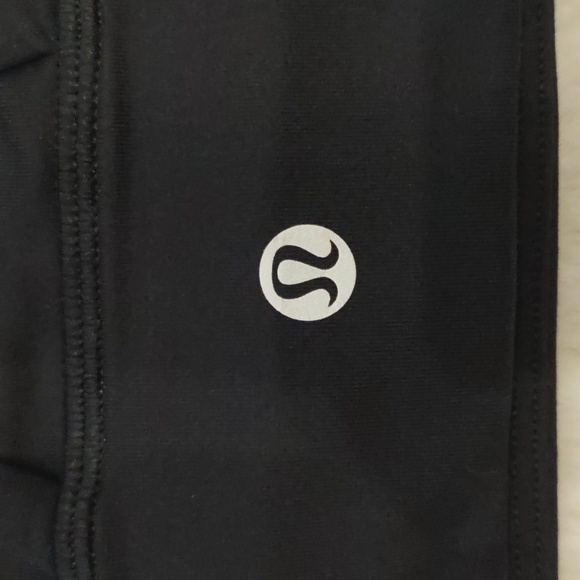 LULULEMON SPORT BRAS. - Picture 5 of 11